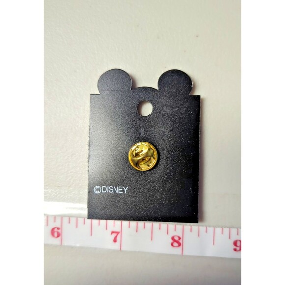 Walt Disney Worlds Name (Michelle) Pin with Mickey Juggling the Magic at Disney - Picture 3 of 8